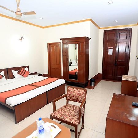 Ymca Seacom Inn Kolkata Exterior photo